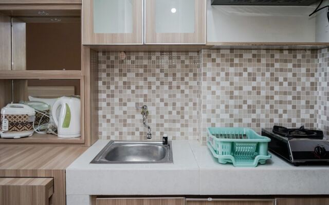 Modern And Relax Studio Room At Serpong Greenview Apartment