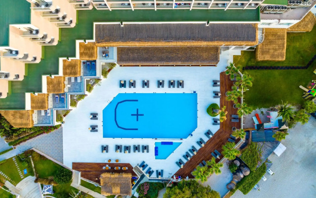 Design Plus Seya Beach Hotel