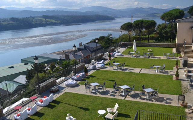 Parador De Ribadeo