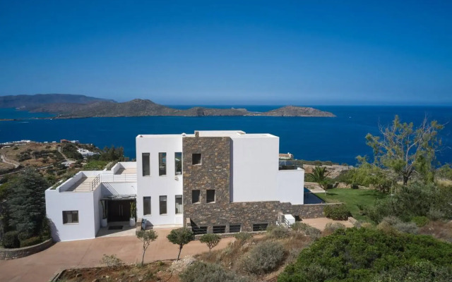 Breathtaking Views 4 Bedroom Villa
