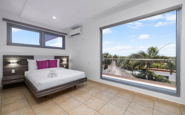 Magical Oasis 6BR w Large Pool Gazebo Views
