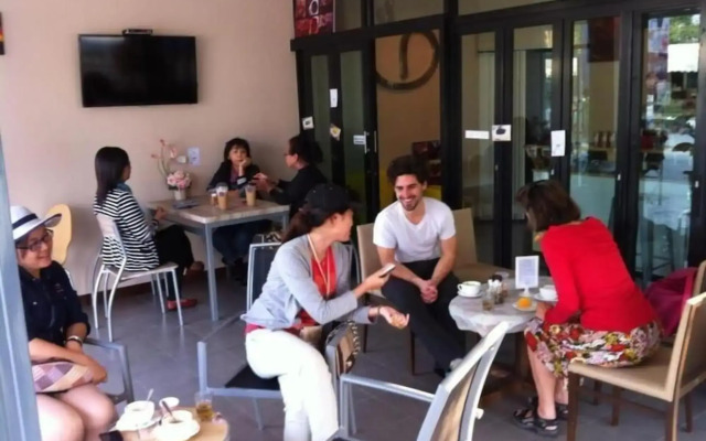 U Dee Room & Coffee