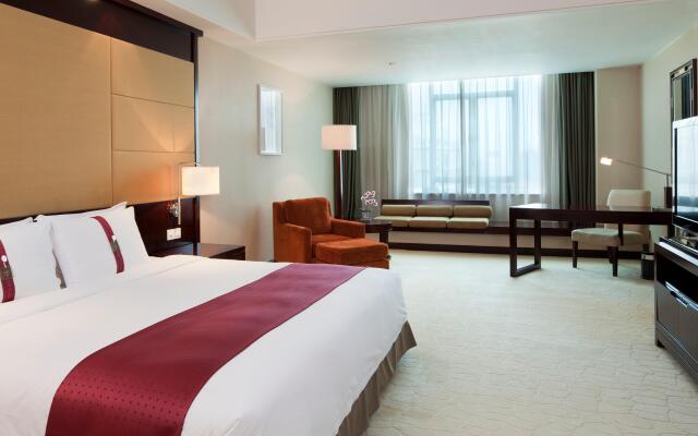 voco Guangzhou Shifu by IHG