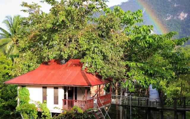 Smiley Bungalow (SHA Extra Plus)