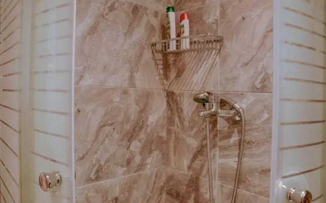 Effie s Suite White by Estia