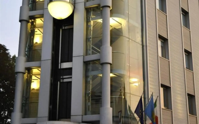 Sam Hotel
