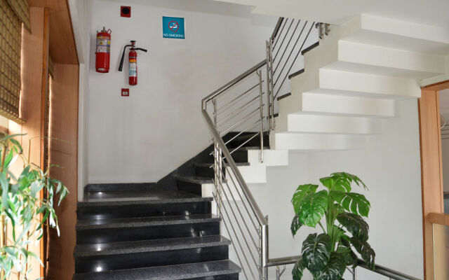 Treebo Admiral Suites New Usmanpura