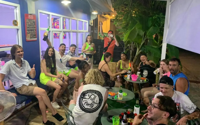 See Sea Backpackers House Hostel