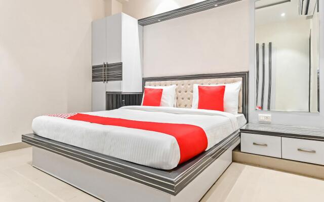 OYO Townhouse 462 Dwarka Mod Metro Station