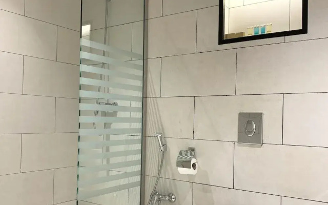 Kease Nafal C-4 Royal touch  AZ46