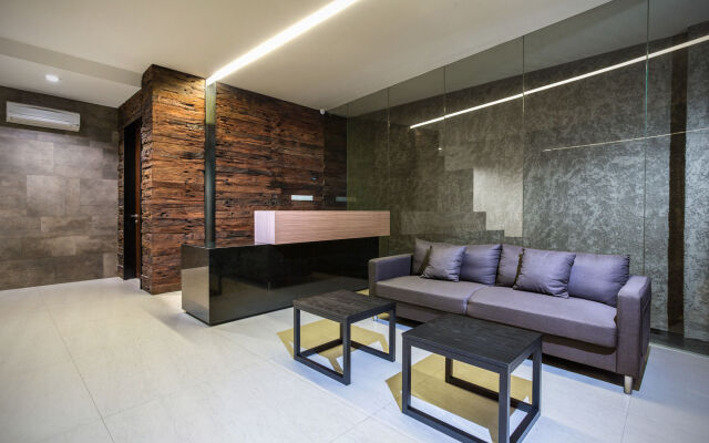 Upscale Suites