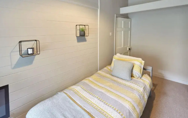 Host Stay Leesholme Loft