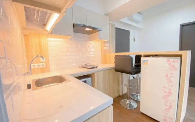 Urban Designed 3Br At Grand Asia Afrika Apartment