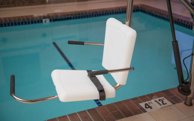 Holiday Inn Express & Suites Everett by IHG