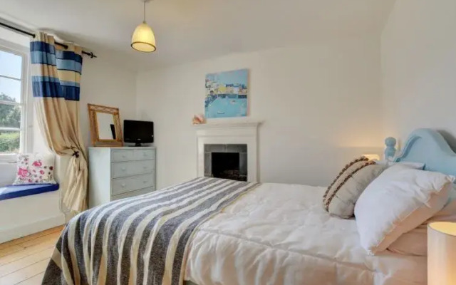 Holiday Home Cross Keys