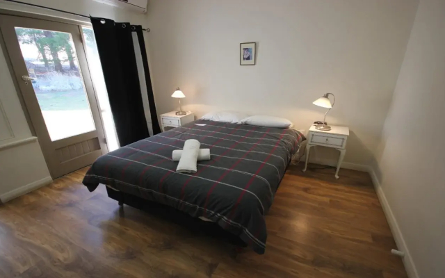 Cape Jervis Accommodation & Caravan Park