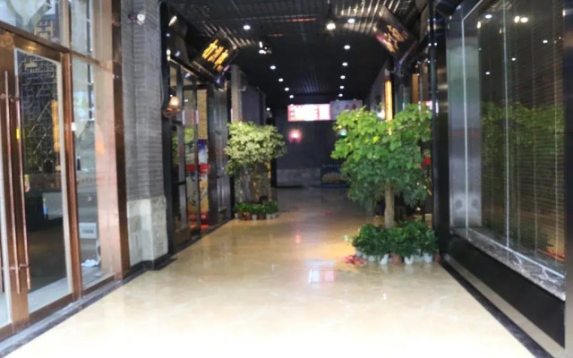 Langzhong Ancient Taste Hotel