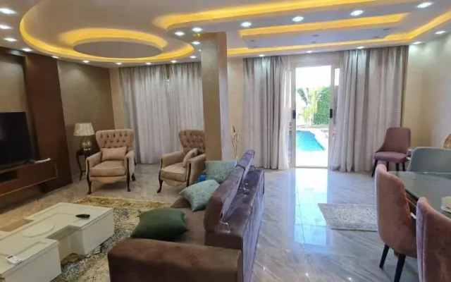 Amazing 5 Bedroom Villa with Private Swimming pool