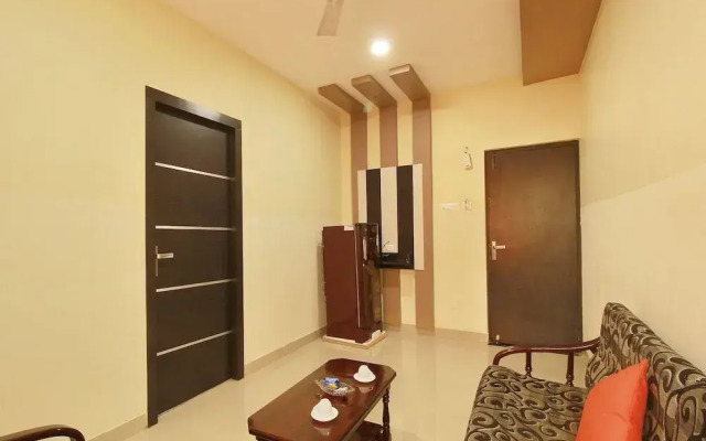 OYO 10551 Hotel RJ Grand