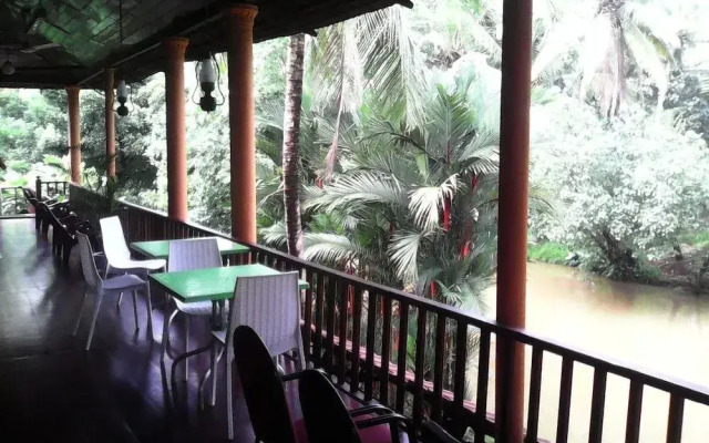 Backwater Retreat - Honeymoon House