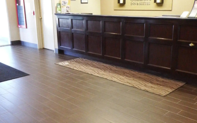 Comfort Inn & Suites Dayville - Killingly Industrial Park