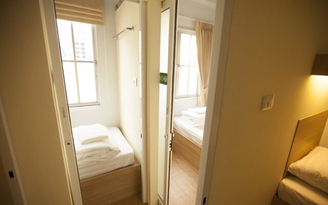 Micro Hostel