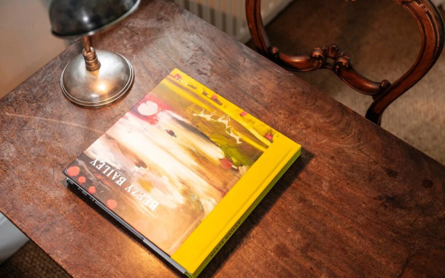 The Kensington Gatehouse - by Out of Office Lifestyle