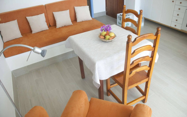 Apartamentos El Paseo