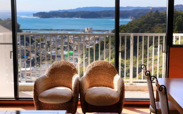 Katsuura Hilltop Hotel & Residence