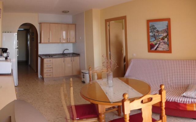 Apartment with One Bedroom in Fuengirola, with Wonderful Sea View, Poo