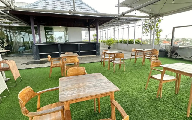 Ion Bali Benoa