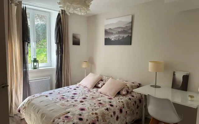 Cottage by River With Spa Near Carcassonne