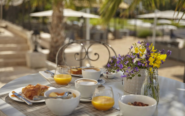 Château Saint Pierre de Serjac