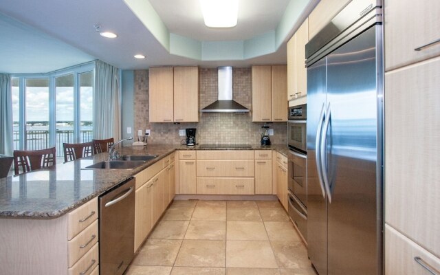 Crd1102 4 Bedroom Condo