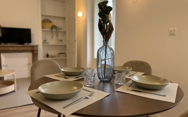 Stylish Stay in Central Le Mans