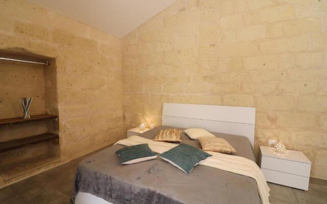 "rebecca Historic Residence in Otranto"