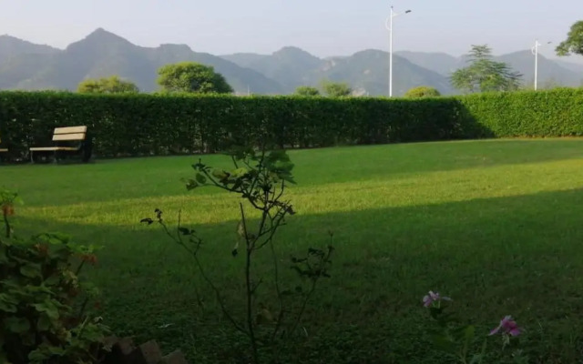 Delano Guest House
