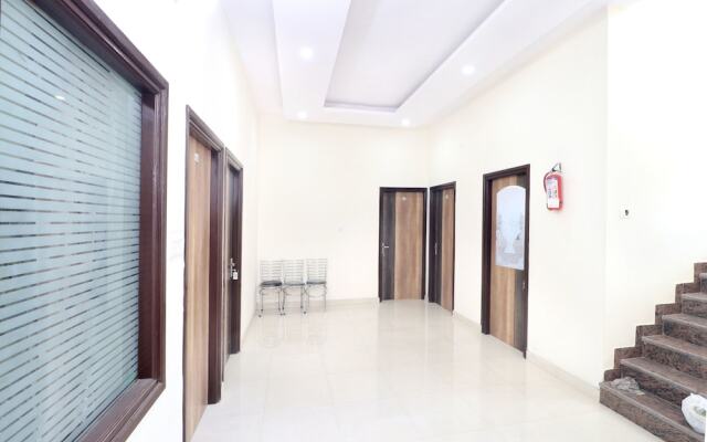 OYO 16494 Dhunna Guest House