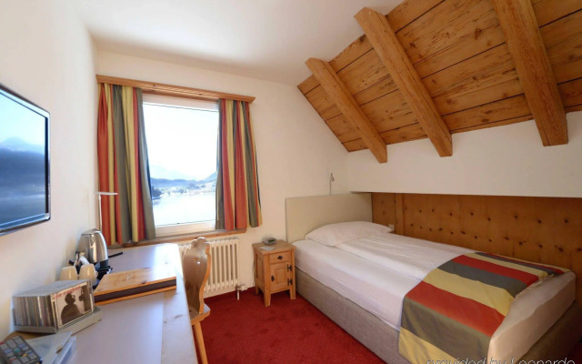 Hotel Waldhaus am See