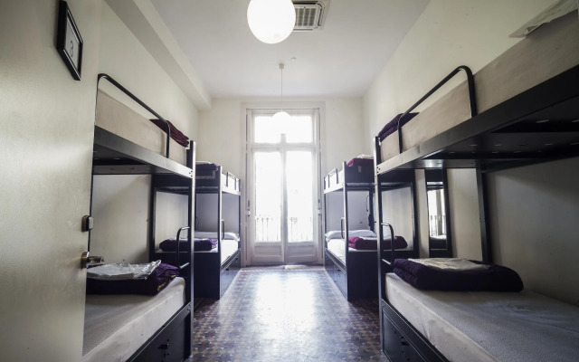 360 Hostel Borne