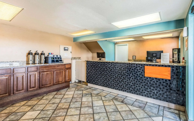 Rodeway Inn Fairgrounds - Casino