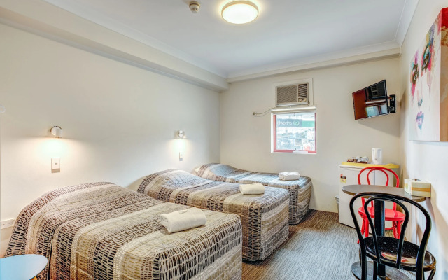 Arena Hotel