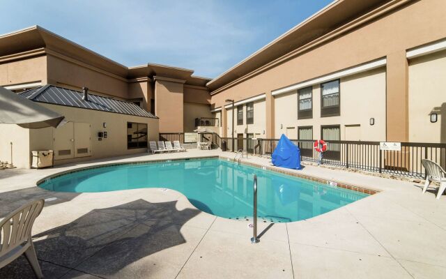 Hampton Inn Caryville-I-75/Cove Lake-State Park