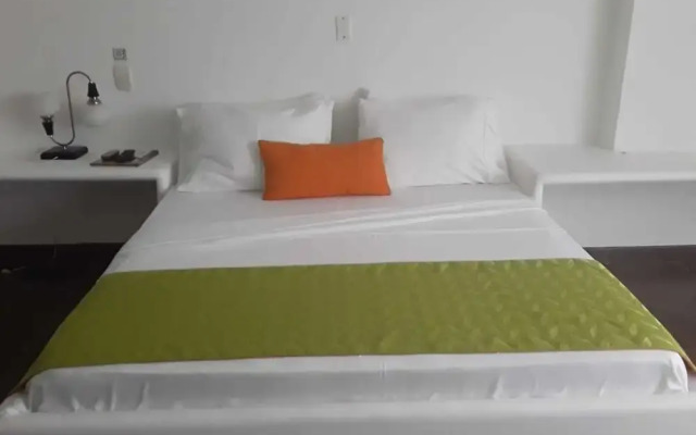 Hotel Iguanas de Los Llanos
