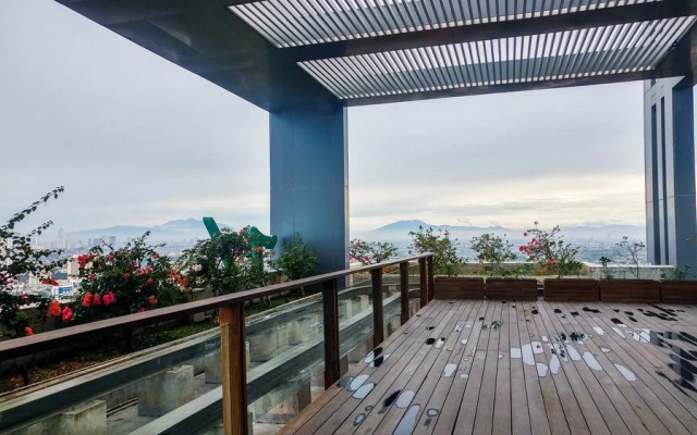 Spacious Elegant 3br Veranda Residence @ Puri Apartment