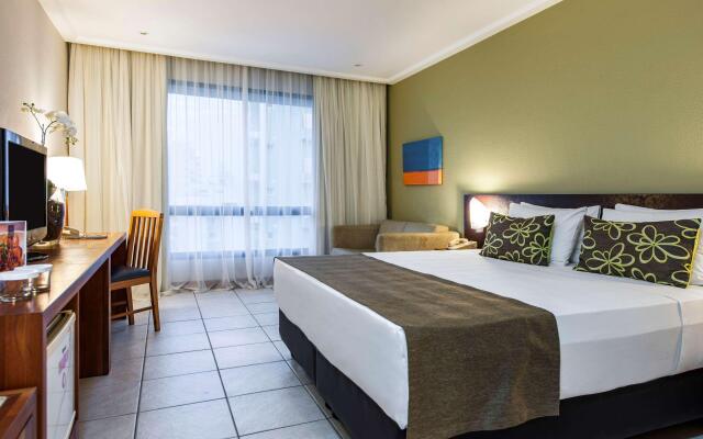 Comfort Suites Vitoria