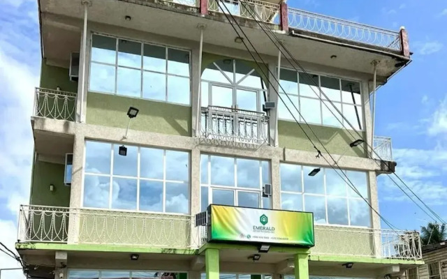 Emerald Aparment