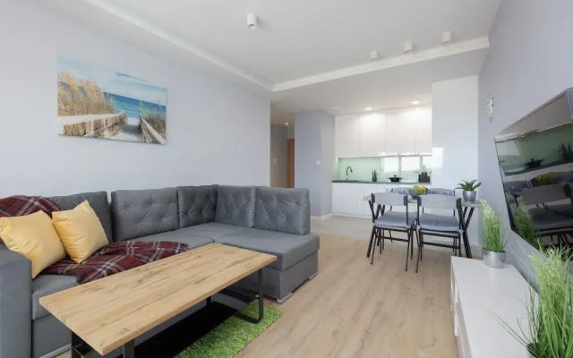 Riverfront Apartment by Renters