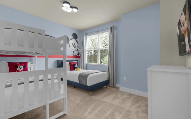 Upstay - Townhouse With Private Pool and Foosball