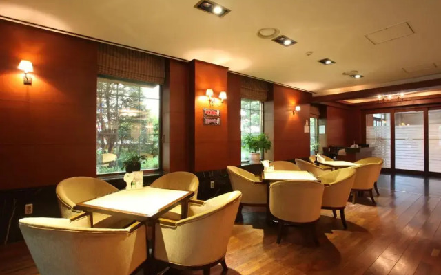 Karak Tourist Hotel
